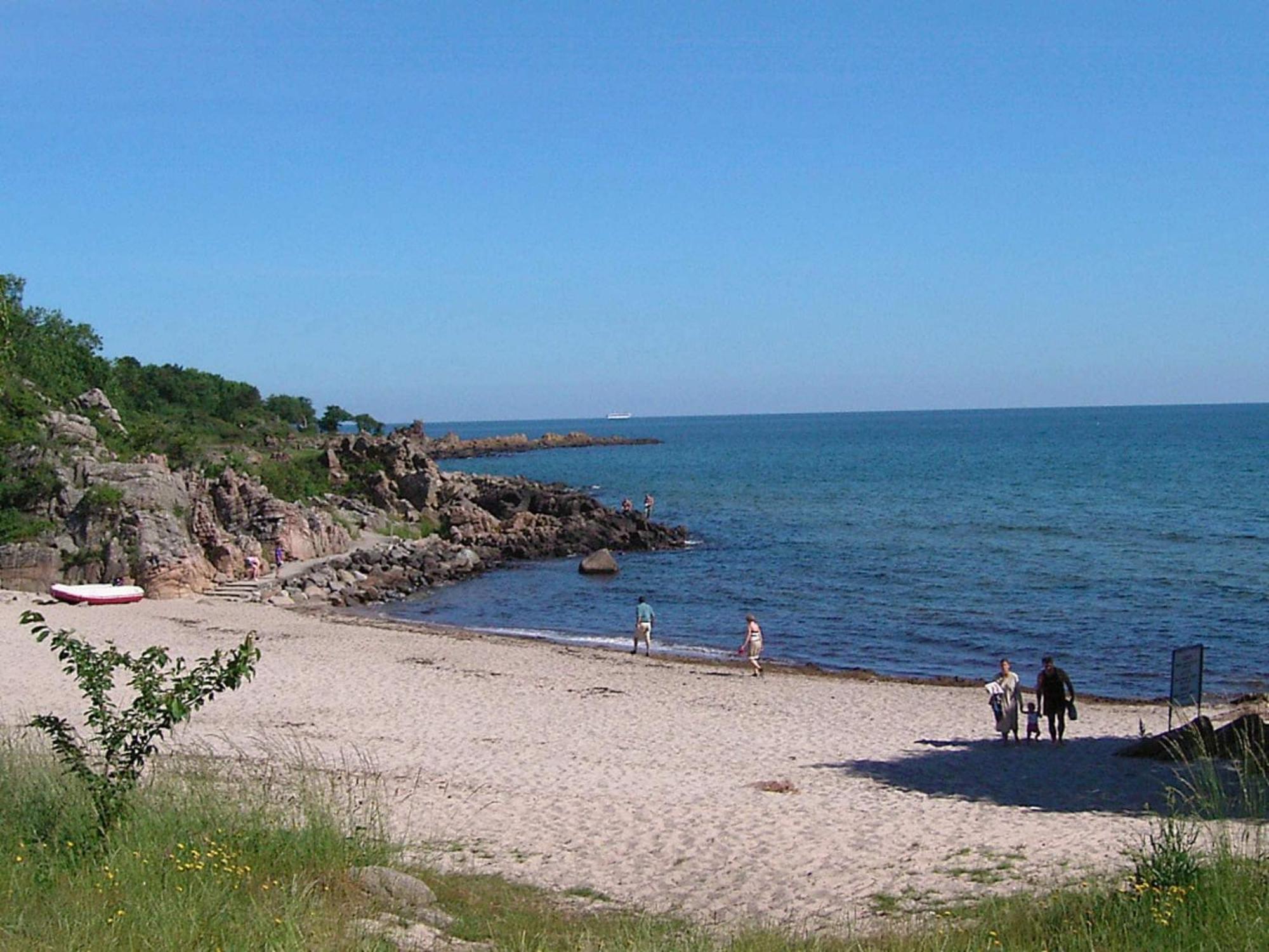 2 Person Holiday Home In Allinge Esterno foto