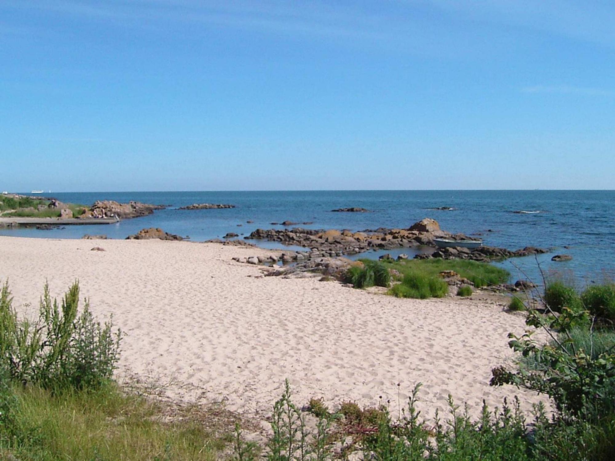 2 Person Holiday Home In Allinge Esterno foto